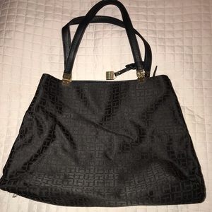 Tommy Hilfiger purse